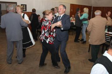 Z úcty k Vám 18.10.2015 Z úcty k Vám 18.10.2015