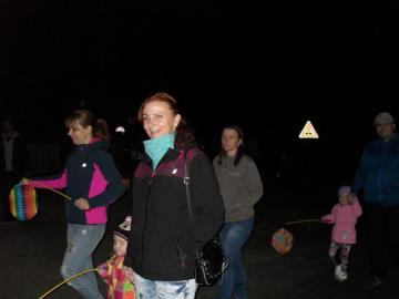 Lampiónový sprievod 10.11.2015 Lampiónový sprievod 10.11.2015
