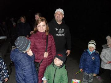 Lampiónový sprievod 10.11.2015 Lampiónový sprievod 10.11.2015
